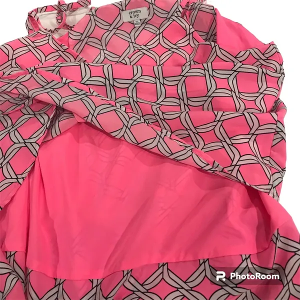 Crown & Ivy Tiered dual strapped racer back flowy tank sleeveless blouse basket weave print - Image 5