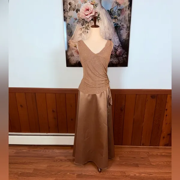 Pretty Vintage 90s Patra Mother of the Bride Gown - Image 2