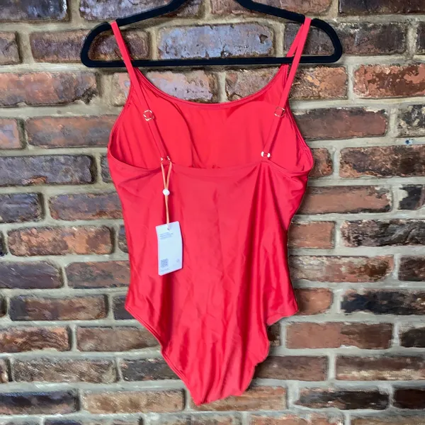 NWT Quince Cherry Red Italian Cami One-Piece Swimsuit Women's Size Large - Image 7