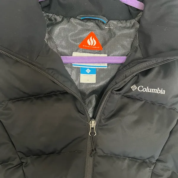 Columbia Black Puffer Vest with Fur Trim - Image 4