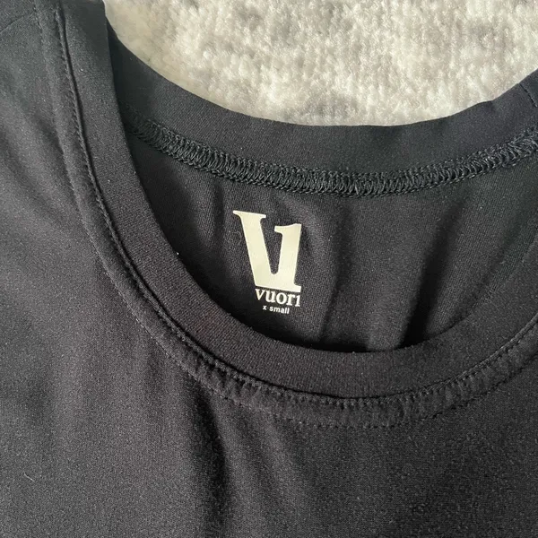 Vuori Energy Twist Back Tank Top - Image 3
