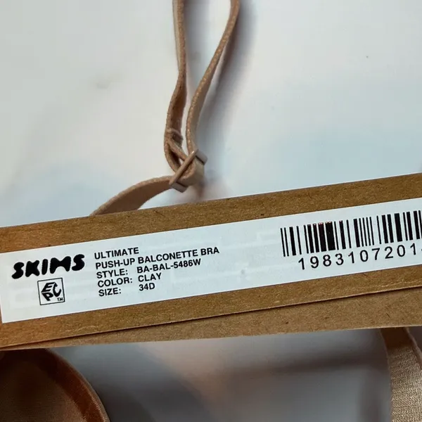NWT Skims Ultimate Balconette Push-Up Bra  - Image 5
