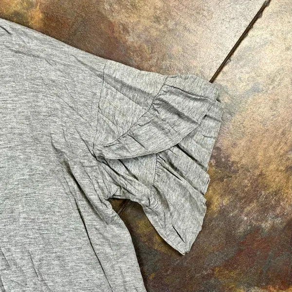 Lavender Field Ruffle Short Sleeve Raw Hem Top Medium - Image 4
