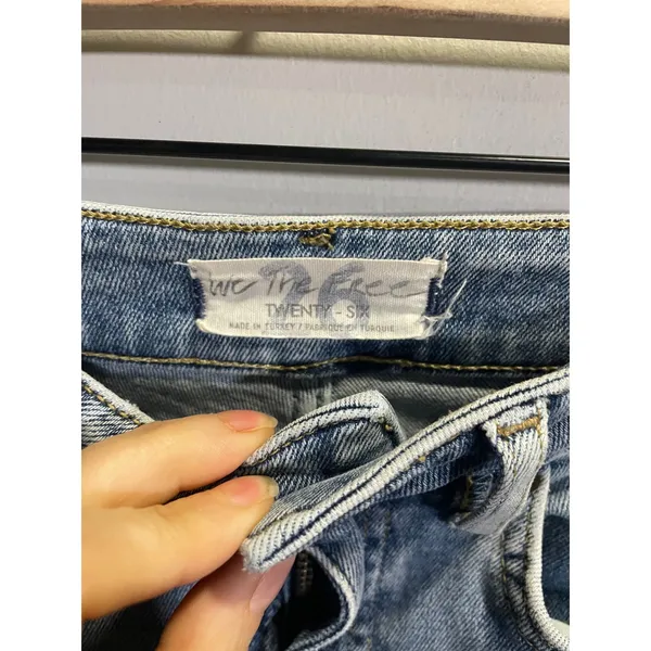 We The Free Skinny Jeans Womens 26 Blue High Rise Raw‎ Hem Frayed Denim Casual - Image 3