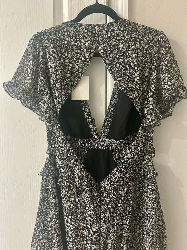 Vine Tree Black Floral Ruffle Cut out Dress Size Large - Image 5