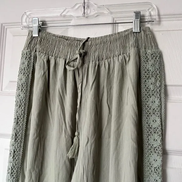 Kiwi + Punch Crochet Trim Lounge Set - Size L - Image 7