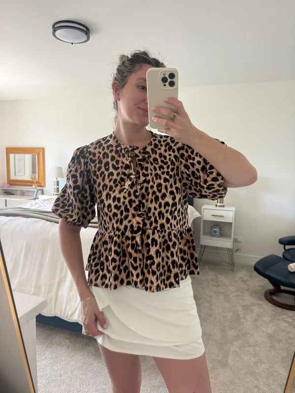 ASOS Leopard Print tie short sleeve blouse top - Tan & Black animal print - Image 2