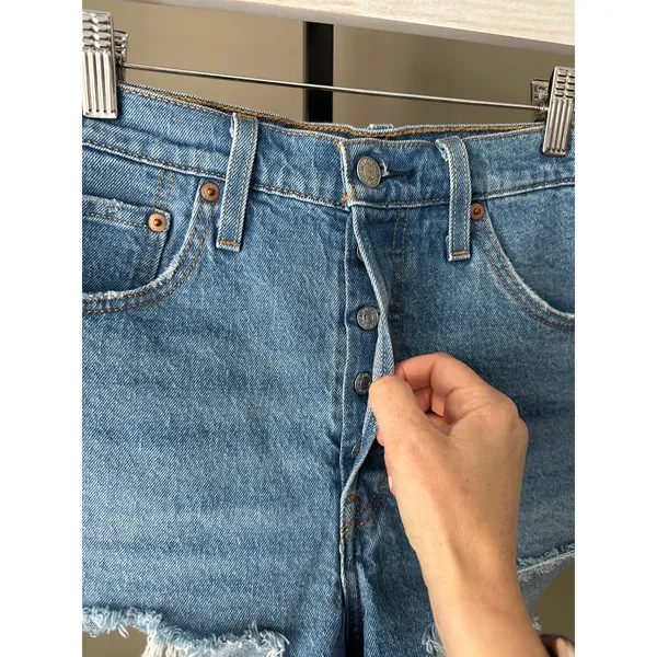 Levi’s 501 Denim Cut Off Button Fly Short Size 30 - Image 2