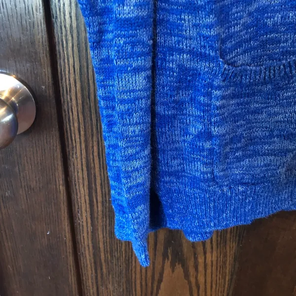 Hollister Women’s Oversized Cardigan Sweater Size medium - Image 3