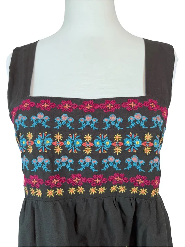 NATURAL LIFE Boho Crop Tank Top with Multicolor Floral Embroidery - Image 2