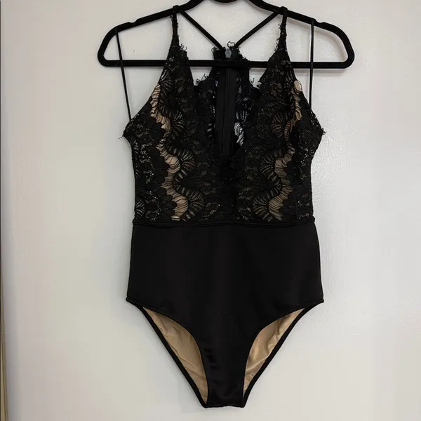 Black Lace Plunge V Bodysuit - Image 2