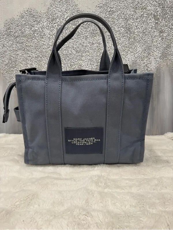 Marc Jacob’s The Tote Bag - Image 3