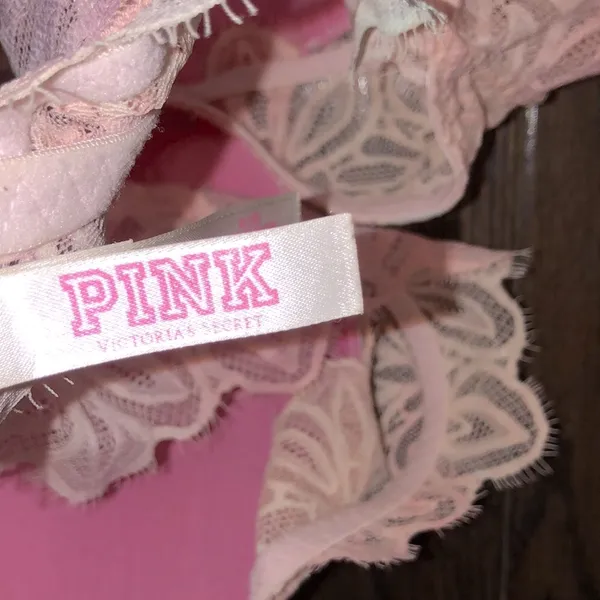 PINK VICTORIAS SECRET padded bra size medium - Image 6