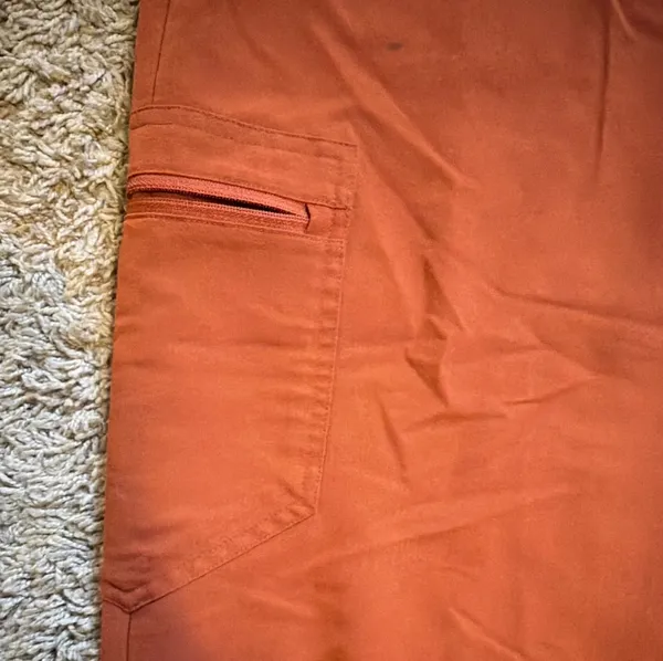 FIGS Women’s Zamora Jogger Scrub Pant in Limited Edition Auburn Size XL/T - Image 2