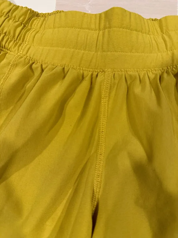 lululemon hotty hot short ii lr low rise lined long 4” soleil yellow 4 W7AWBT - Image 7