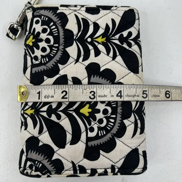 Vera Bradley Fanfare Your Turn Lock Smartphone Wristlet Wallet Quilted 13945-156 - Image 16