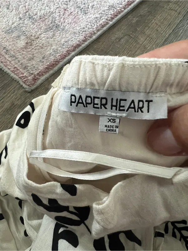 Paper Heart White & Black Floral Linen Maxi Dress - Image 15