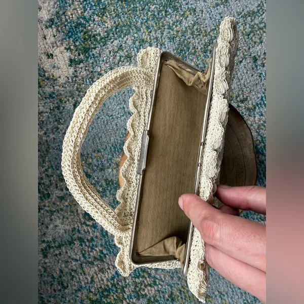 Vintage 50/60’s woven plastic bridal wedding clutch bag - Image 8