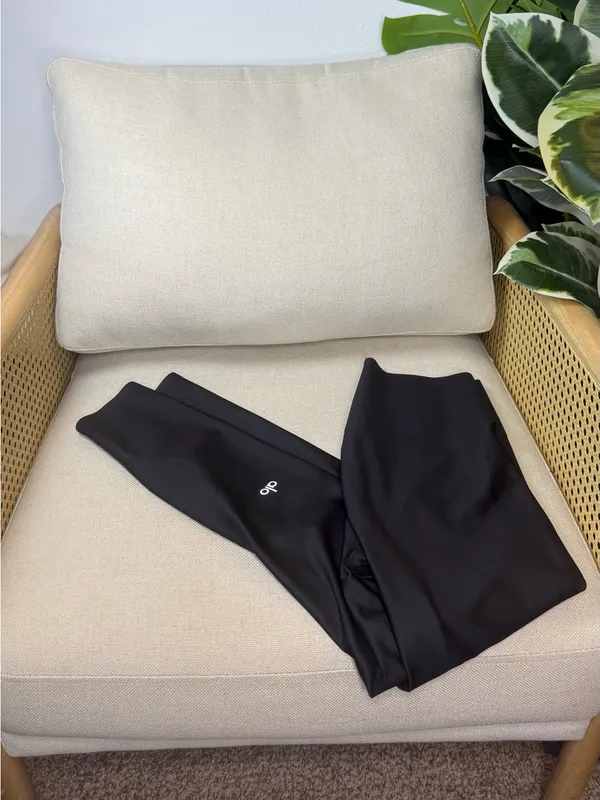Alo Yoga Strength Extreme High Waist Leggings 25" Size small - Image 3