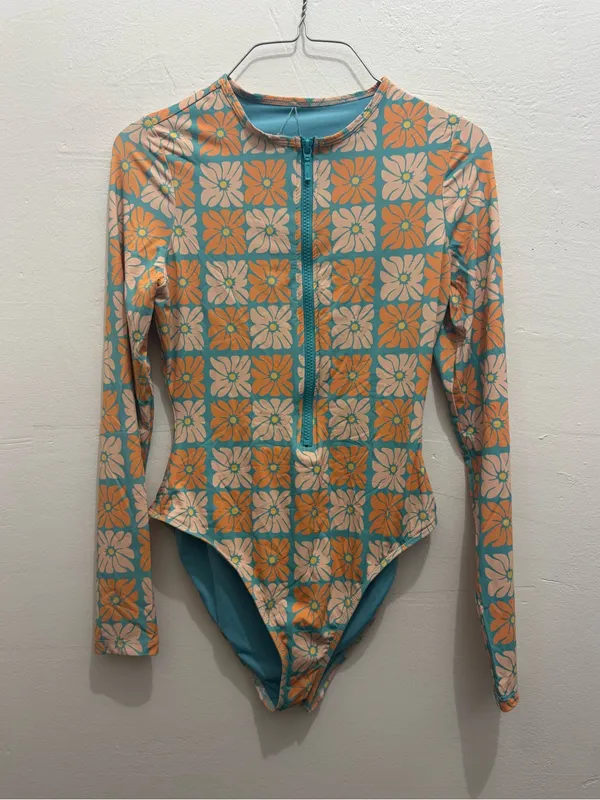 Dippin' Daisy's Shoal Front Zipper Long Sleeve One Piece (S) - Image 6