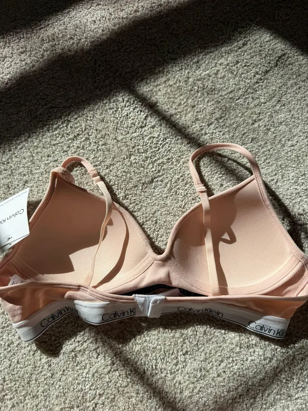 Calvin Klein NEW  BRA - Image 5