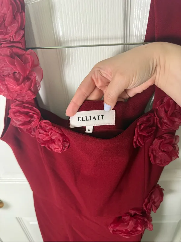 Elliatt Evanora Floral Gown in Red M - Image 8