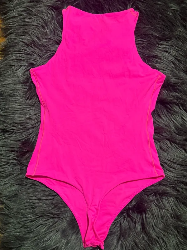 SKIMS Neon Pink Fuchsia Bodysuit High Neck One-Piece Size Small - Image 5
