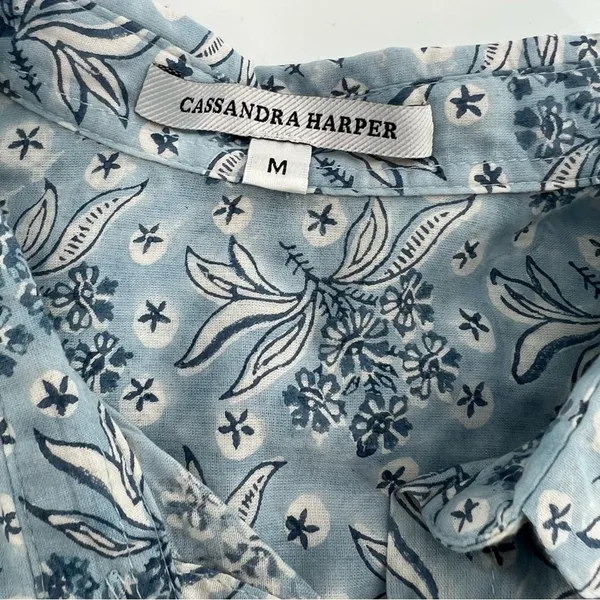 Cassandra Harper block print button down shirt‎ sz m Blue Size M - Image 5