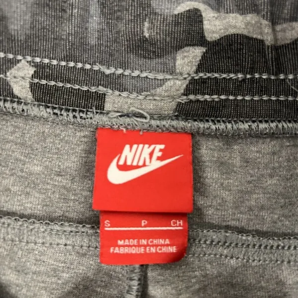 Size S Small Womens Nike Tech Fleece AOP Grey Camo Sweatpants 695344-091 - Image 5