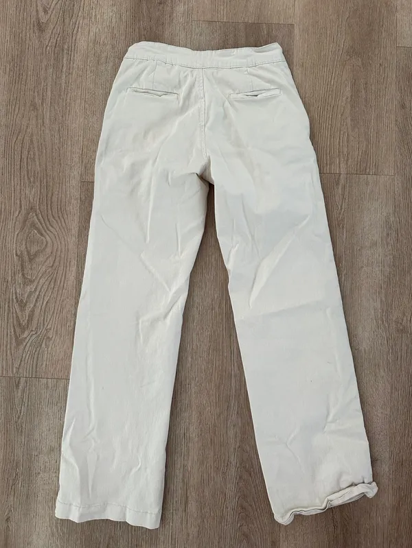 White Pants - Image 3