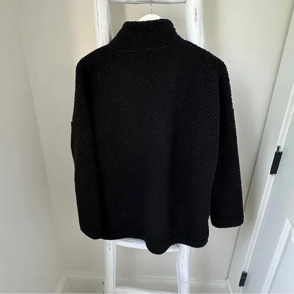 Aerie Black Teddy Pullover Jacket Size Small - Image 3