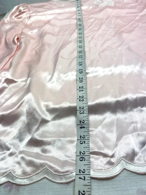 Vintage Victorias Secret Pink Satin Floral Embroidered Robe W/Scalloped Edges SM - Image 9