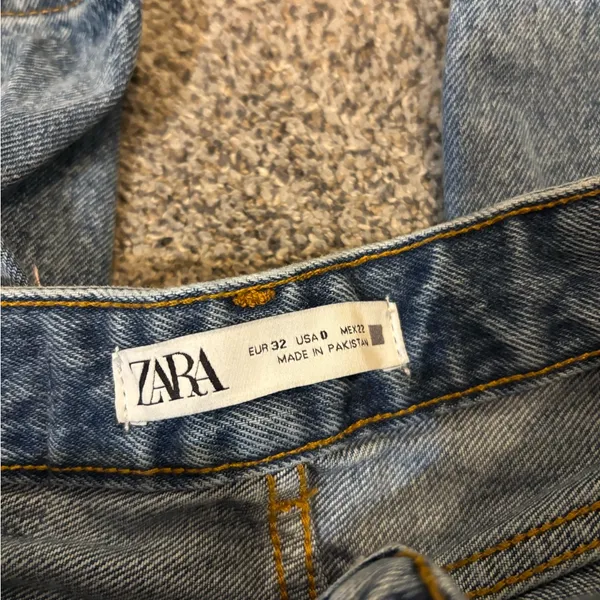 Zara Distressed Wide Leg Jeans - Image 2