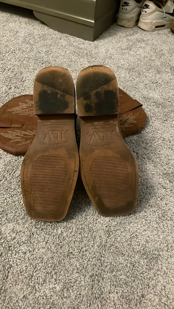 Cowgirl Boots IUV Brown Size 7.5 - Image 5