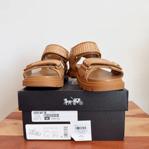 NWT Coach Brynn Sandal size US5 - Image 8