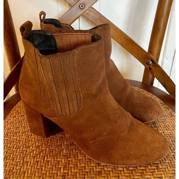 Steve Madden Gasto rust suede square toe booties size 10 - Image 4