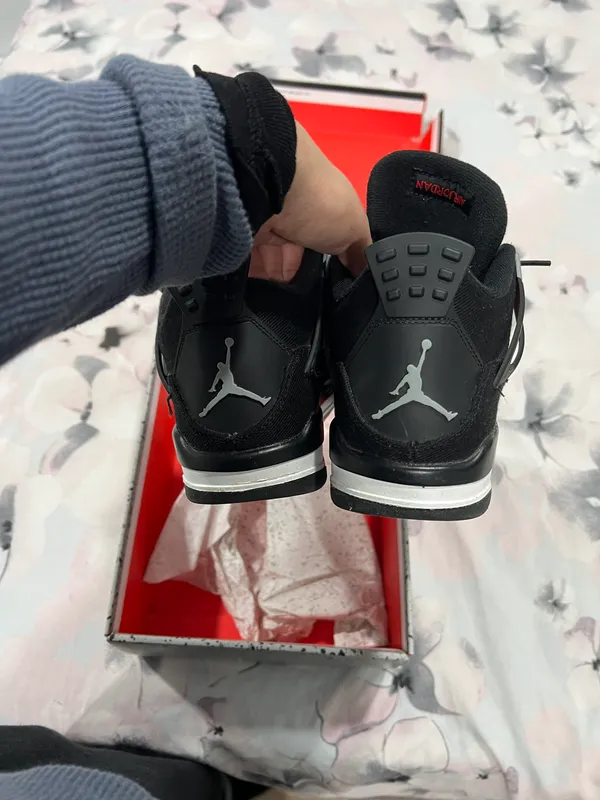 4s”Black Canvas” - Image 4