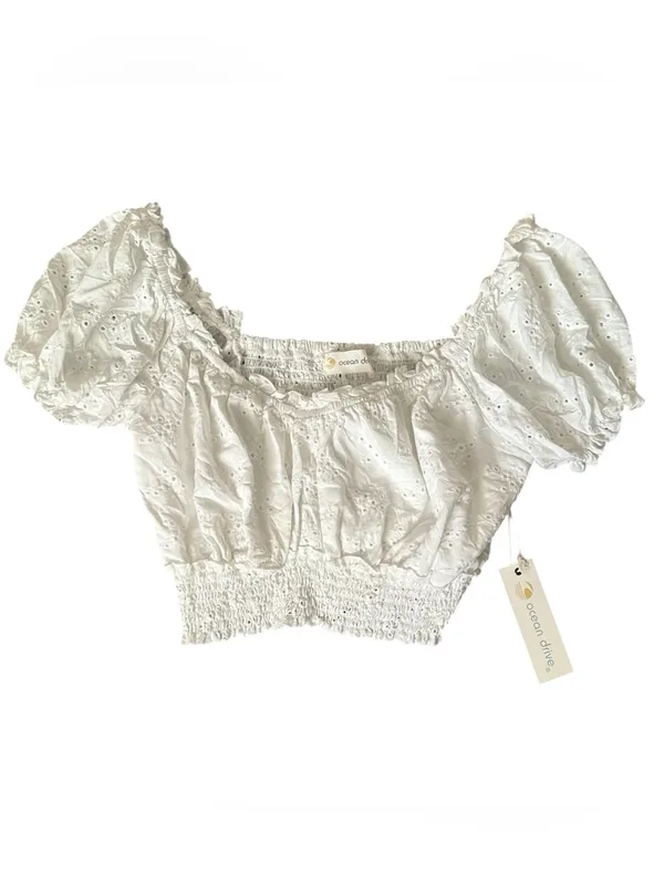 Ocean Drive white eyelet milkmaid cottagecore smocked hemline cropped boho top M - Image 4