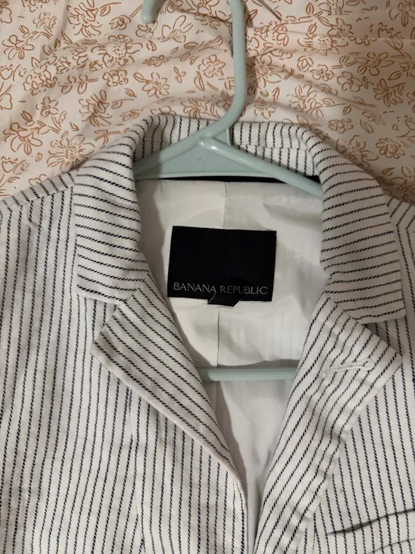 Banana Republic Blazer - Image 2