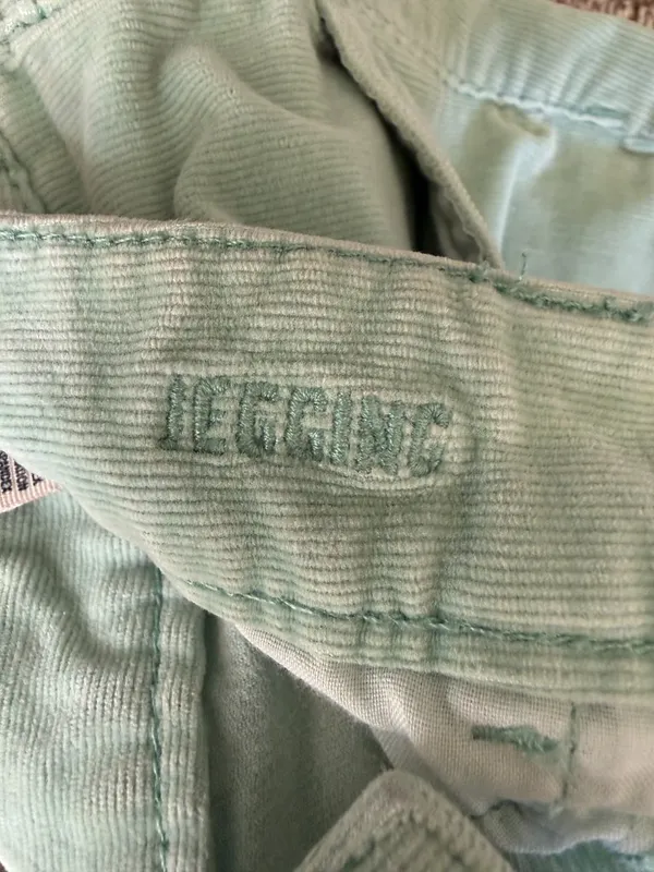 American Eagle super stretch women's mint green jegging with pockets size 8 reg - Image 8