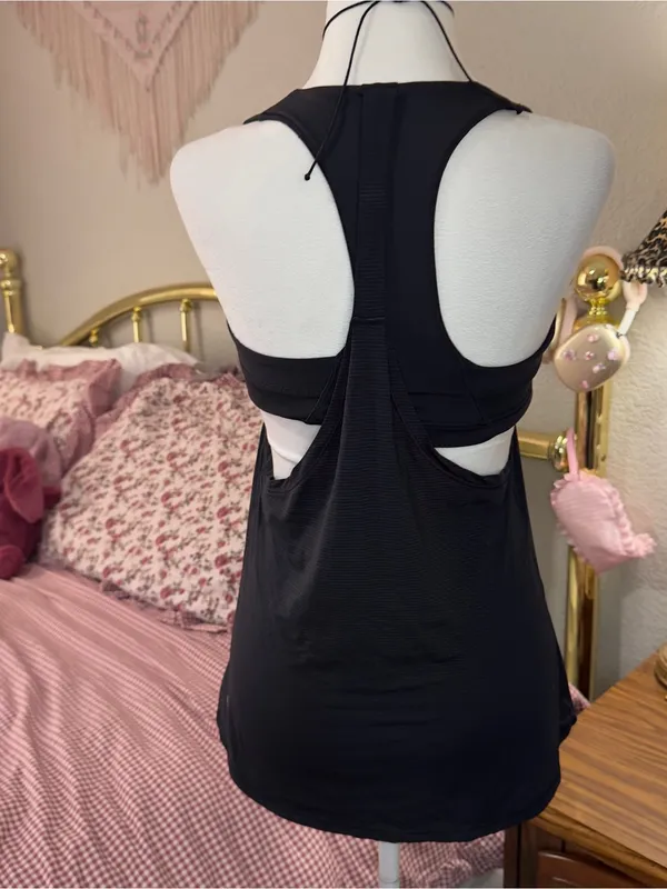 Lululemon Black Women's Athletic Tank Top - Scoop Neck Active Tank - Image 7