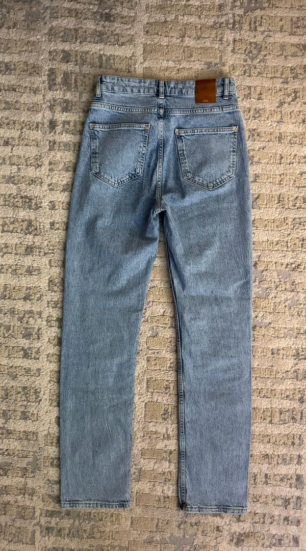 High Waisted Boyfriend Jeans - Image 2