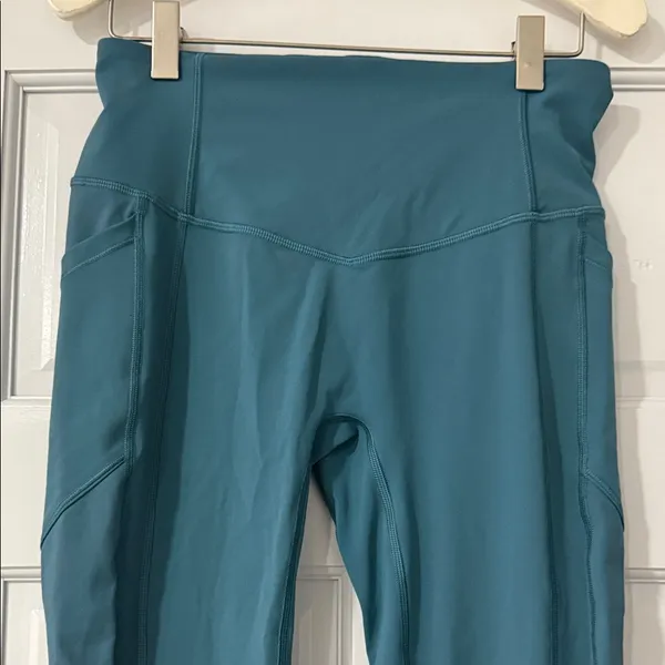 Lululemon Teal High-Waisted Leggings size 6 - Image 2