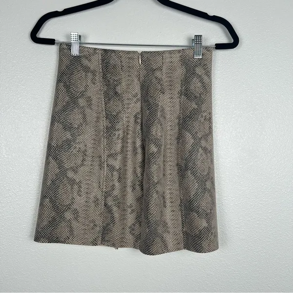 Zara Faux Leather Snake Skin Mini‎ Skirt Sz XS - Image 3