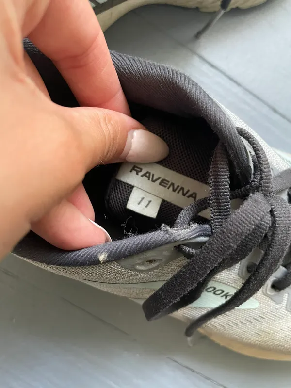 Brooks Ravenna 11 Running Sneakers - Image 7