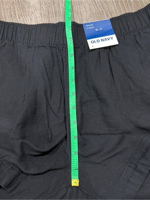 NWT Old Navy Black Cotton High-Rise 4" Inseam Shorts - Image 9