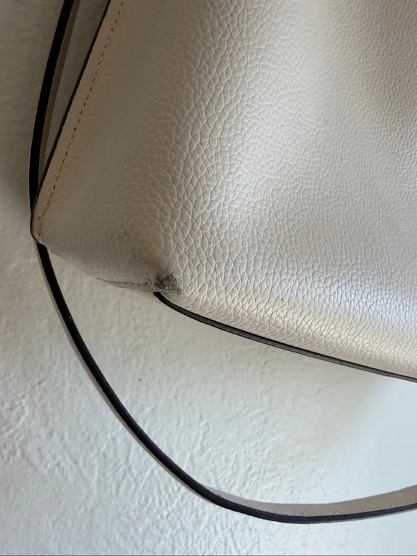 COACH TOWN BUCKET BAG chalk white gold hardware - Image 8