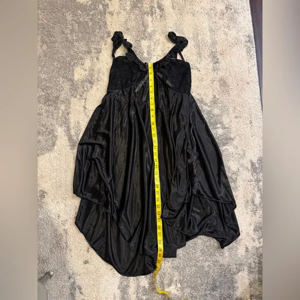 Women’s Black Source Unknown Nightgown with Lace - Image 6
