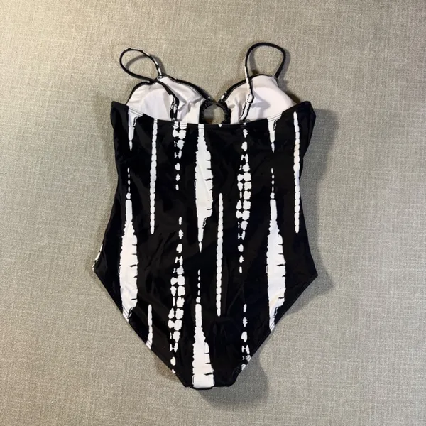 Unbranded One Piece Swimsuit Cut Out O-Ring Sarong Set‎ 160 Black White - Image 4