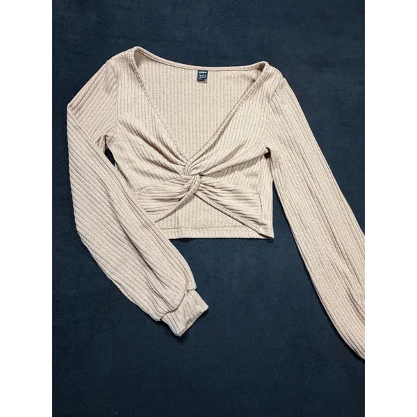 SHEIN Women's Beige Ribbed‎ Twist Front Long Sleeve Crop Top XS - Image 2